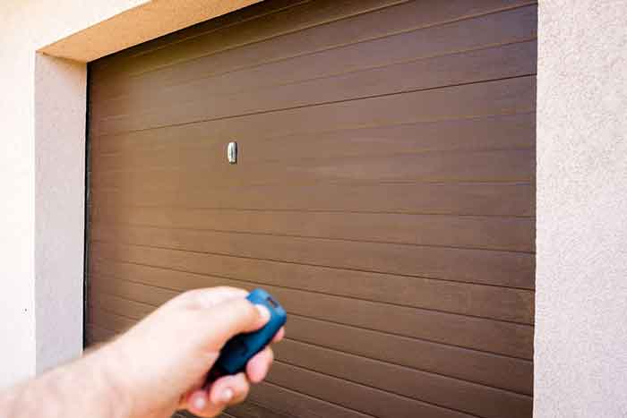 Santa Clarita Garage Door Opener Repair