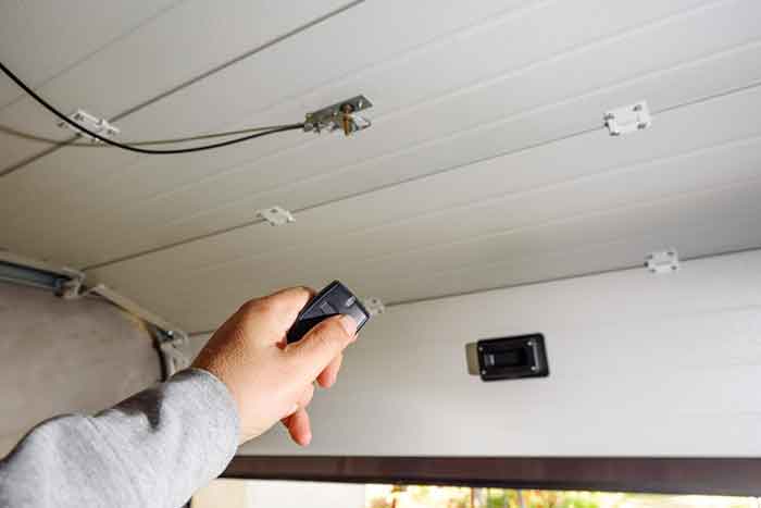 Santa Clarita Garage Door Opener Repair